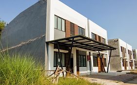 Oyo 3826 Columbus Residence K11